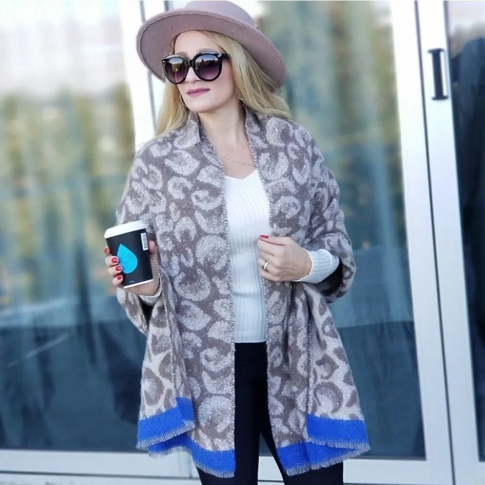 Leopard Print Oversize scarf